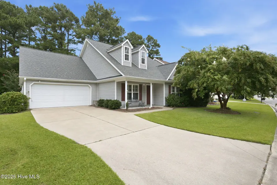 104 Uster Court, New Bern, NC 28562 – photo 1 of 40: 1-web-or-mls-DSC_4709