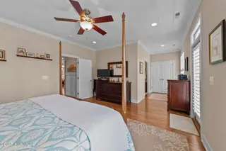124 W Pelican Drive, Oak Island, NC 28465 – photo 19: 29-web-or-mls-CZ9A9130