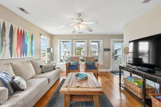 1617 Mackerel Lane Apt B, Carolina Beach, NC 28428 – photo 8: IMG_3277