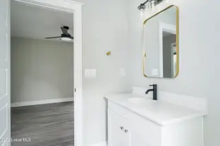 517 N 11th Street, Wilmington, NC 28401 – photo 17: Int16