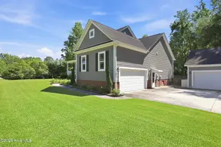 101 Balboa Court, New Bern, NC 28560 – photo 4: 4-web-or-mls-0C0A6754