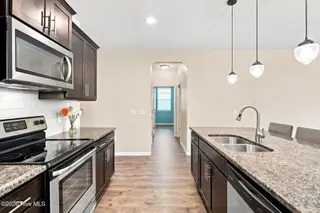 1861 Bards Drive SE, Bolivia, NC 28422 – photo 5