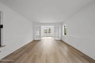 214 Shoreline Drive, New Bern, NC 28562 – photo 14: 25-web-or-mls-DSC_0826