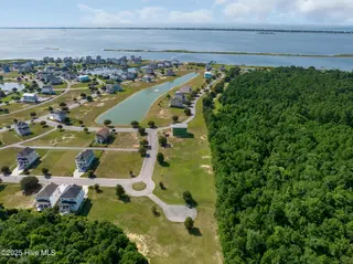242 Colleton Square, Newport, NC 28570 – photo 14: Incredible lot in Cannonsgate