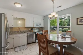 1400 Rodney Road, Greenville, NC 27834 — 3-bedroom home in Greenwood Forest, Greenville, NC, photo 5 of 30