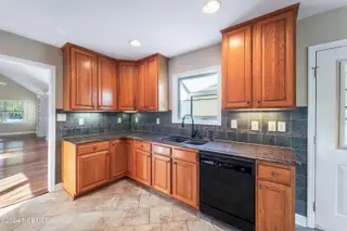 223 Riverbend Road, Jacksonville, NC 28540 – photo 8: Kitchen