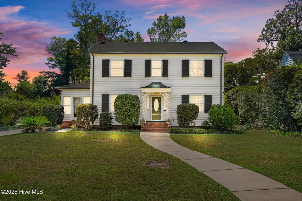 418 Forest Hills Drive, Wilmington, NC 28403 – photo 1 of 66: twilight