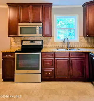 906 Sunset Drive, Carthage, NC 28327 – photo 9: 20260517_163513~3