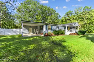 5723 Green Swamp Road NW, Ash, NC 28420 — 3-bedroom manufactured home, Ash, NC, photo 3 of 39