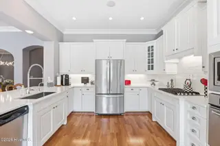 1329 S Moorings Drive, Wilmington, NC 28405 — 4-bedroom home in Landfall, Wilmington, NC, photo 14 of 43: 014_1329_south_moorings_drive-14_534