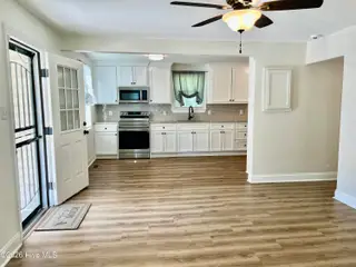 202 Banks Avenue, Goldsboro, NC 27534 – photo 6: IMG_8172