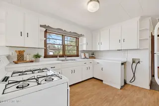 1020 S Pollock Street, Selma, NC 27576 – photo 12: 17-web-or-mls-IMG_0332