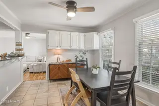 428 Holly Street, Emerald Isle, NC 28594 – photo 12: 22-web-or-mls-chadwick-visuals-428-holly
