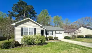 115 Luke Court, New Bern, NC 28560 – photo 2: IMG_4340