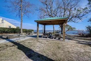 1643 Chadwick Shores Drive, Sneads Ferry, NC 28460 – photo 14: 823 Chadwick Shores Dr Sneads-large-051-