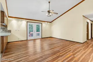 72 Country Club Drive, Shallotte, NC 28470 – photo 12: Living Room