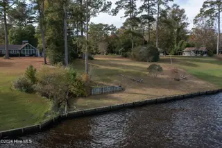2108 18 Neuse Cliffs Drive, New Bern, NC 28560 – photo 6: 2108 Neuse Cliffs Rd-6