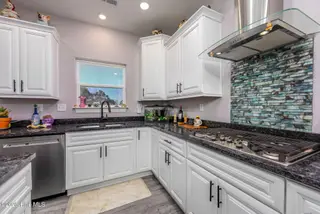 456 Pointe Vista Drive, Elizabeth City, NC 27909 – photo 22: 16-456 Pointe Vista - Kitchen-4