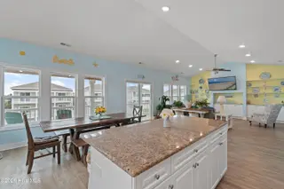 115 Deal Drive, Holden Beach, NC 28462 — 5-bedroom home in Deal, Holden Beach, NC, photo 17 of 70: 115DealDr - 55