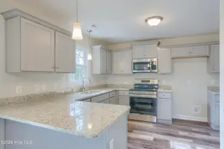 805 Jasmine Lane, Jacksonville, NC 28546 – photo 14: 805 Jasmine Ln - Interiors - Edited_2
