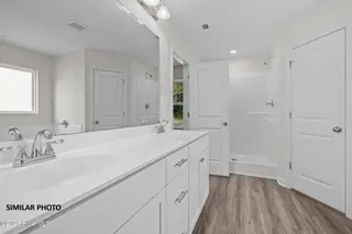 101 Molly Rice Branch Court, Jacksonville, NC 28546 – photo 14: 19-web-or-mls-165 Vista Cay Dr 048