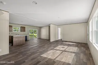 580 S Windward Drive SW, Supply, NC 28462 – photo 4: Living Area
