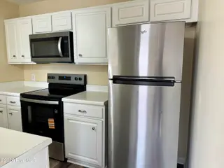 2508 Bluff View Court B, Greenville, NC 27834 – photo 12: BBAB7999-3A90-46D5-8271-C51436F76D0D_1_2