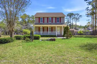 141 Crystal Road, Southport, NC 28461 — 3-bedroom home, Southport, NC, photo 1 of 40: front