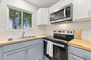 23526 Nc 33 E, Aurora, NC 27806 – photo 13: Kitchen