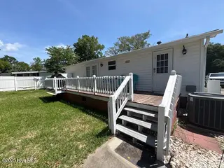 1554 Gate 2 SW, Ocean Isle Beach, NC 28469 — 3-bedroom manufactured home in Seaside North, Ocean Isle Beach, NC, photo 4 of 17: IMG_1922