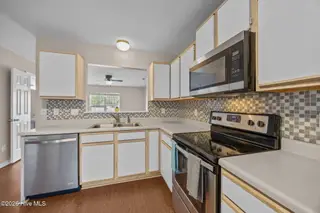 1403 Timberlake Trail, Jacksonville, NC 28546 – photo 14: 14-web-or-mls-1403 Timberlake Trail 28
