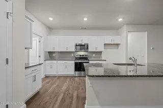 233 Lake Tyler Drive, New Bern, NC 28560 – photo 13: 21-web-or-mls-DSC_9456