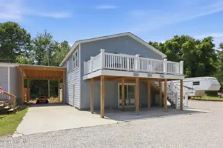 141 Pender Lane, Newport, NC 28570 – photo 21: Detached Living Spaces