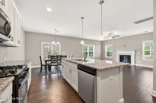 152 E Ravano Drive, Clayton, NC 27527 – photo 7: 18-web-or-mls-DSC08802