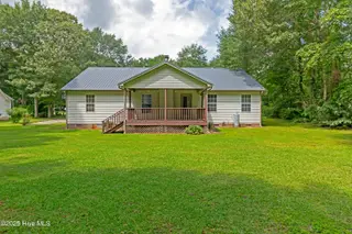 571 Deer Run Road, New Bern, NC 28562 – photo 2: 20250816-Rock I (2573 of 1)