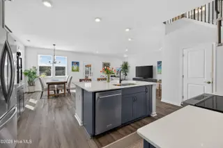 3506 Awendaw Court, Wilmington, NC 28412 — 4-bedroom home in Echo Farms, Wilmington, NC, photo 12 of 38: 3506AwendawCourt-22
