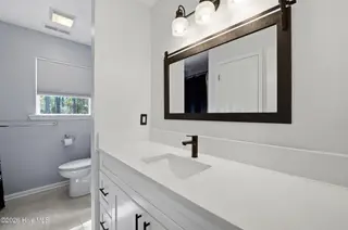 1281 Spring Lake Drive, Southport, NC 28461 — 3-bedroom home, Southport, NC, photo 20 of 46: Second Full Bathroom
