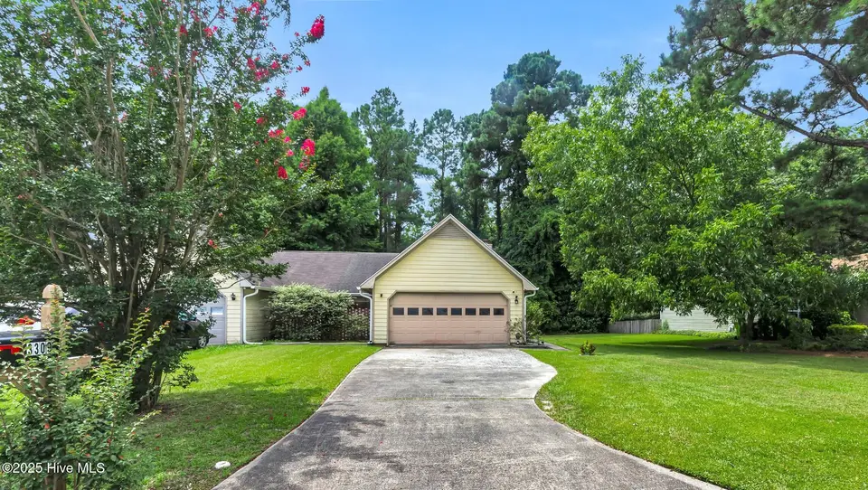 3309 Elizabeth Avenue, New Bern, NC 28562 – photo 1 of 18: Front View