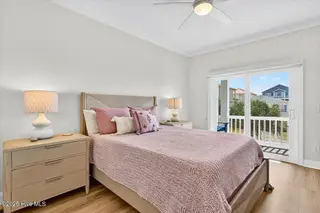209 E Second Street, Ocean Isle Beach, NC 28469 – photo 16: 21-kahunaphoto