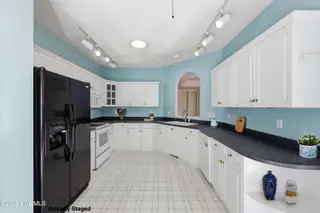 6013 Pelican Drive, New Bern, NC 28560 – photo 15: Virtual Staging Cloud - 36-web-or-mls-0C
