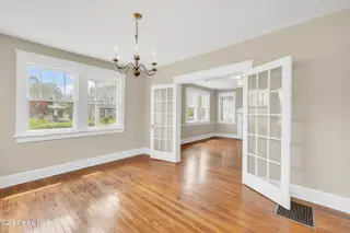 207 N 13th Street, Wilmington, NC 28401 — 4-bedroom home, Wilmington, NC, photo 10 of 39