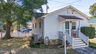 1208 Evans Street, Morehead City, NC 28557 – photo 5: 1208 EVANS (3)