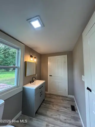 414 N Center Street, Mount Olive, NC 28365 – photo 13: IMG_2147