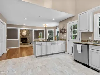 206 Channel Drive, Cape Carteret, NC 28584 – photo 4: 206 Channel Dr