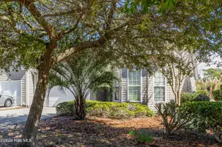 5118 Elton Drive SE, Southport, NC 28461 — 3-bedroom townhome in South Harbour Village, Southport, NC, photo 3 of 62: 5118 Elton-3