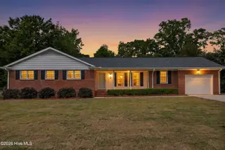 617 Windemere Road, Wilmington, NC 28405 – photo 1: 617WindemereRoad-2_Dusk