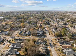 1806 Ann Street, Wilmington, NC 28403 – photo 23: 21-web-or-mls-DJI_20251222130831_0068_D