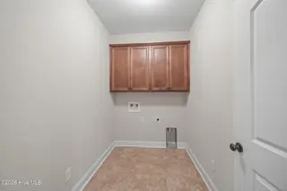2019 Leighton Drive A, Greenville, NC 27834 – photo 18: 20-web-or-mls-BLS_0033