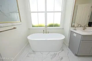 166 Champions Ridge Drive, Southern Pines, NC 28387 – photo 23: 26SoakingTub