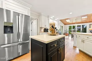 300 Wesley Road, Greenville, NC 27858 – photo 16: 40-web-or-mls-IMG_0059_edit